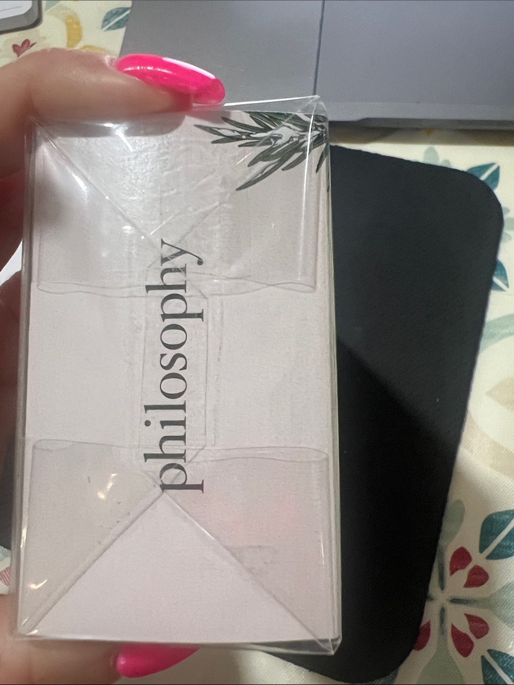 Philosophy Amazing Grace Eau de Parfum — Pink & Red Holiday Packaging - Picture 4 of 4